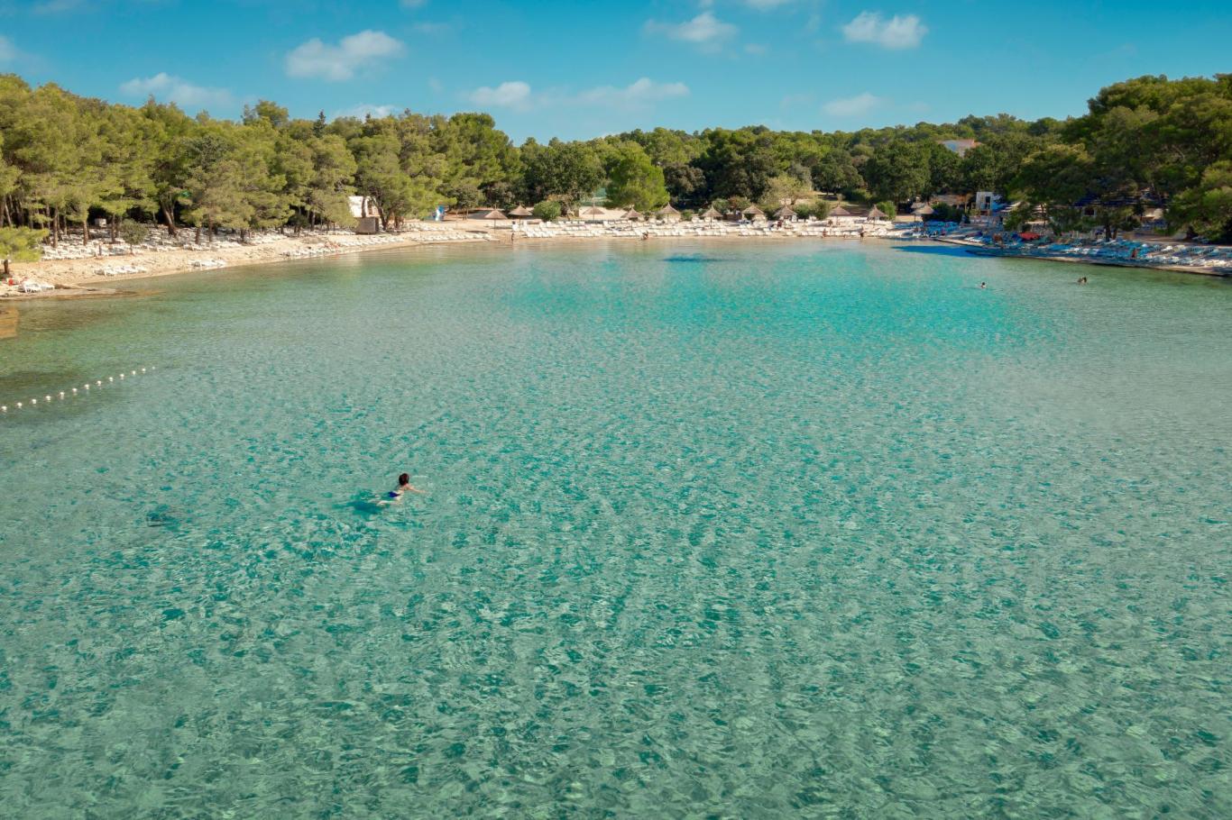 pješčana plaža pakoštane